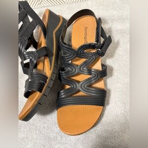 Baretraps sandals women’s Baretraps Callin wedge sandal black size 8.5